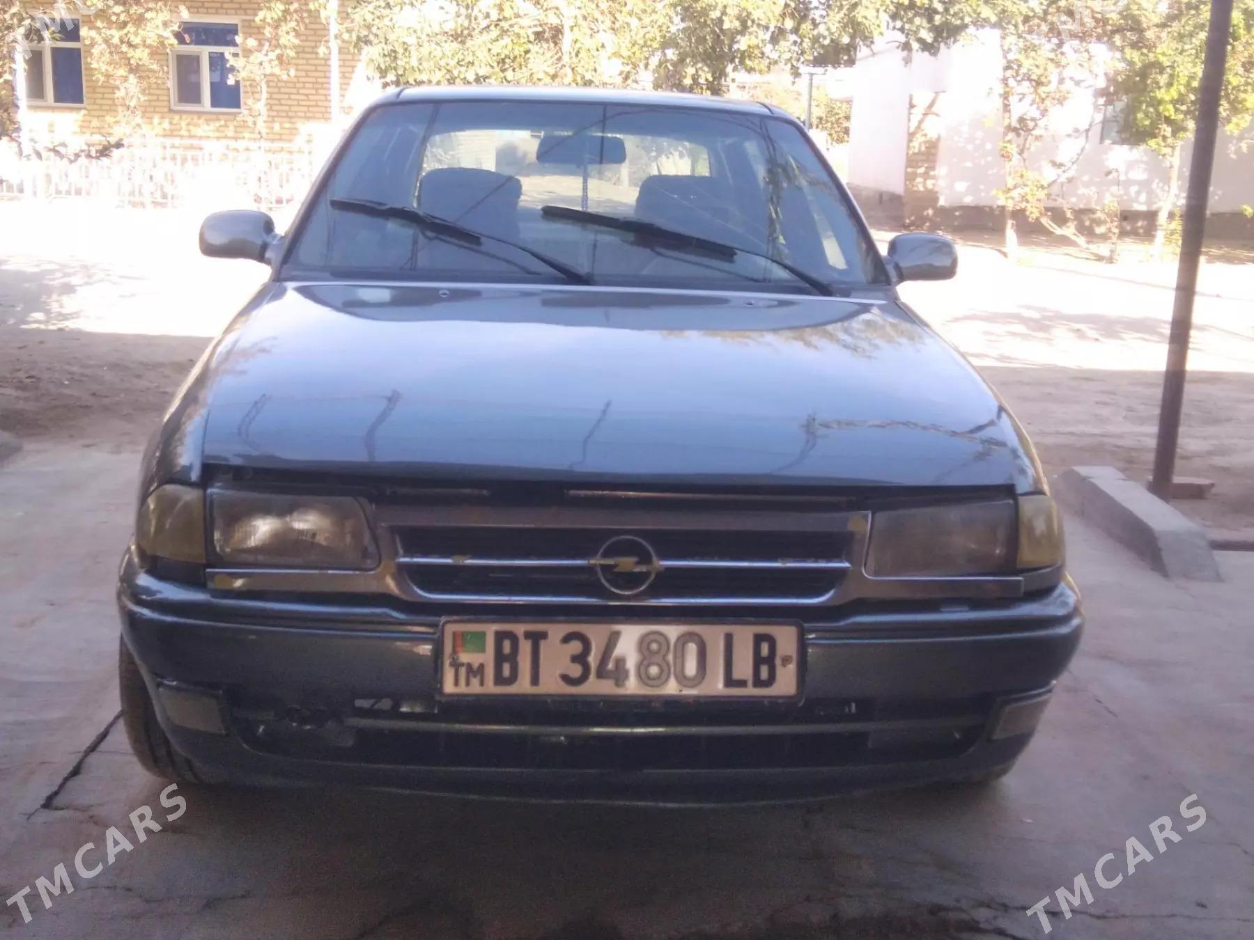 Opel Astra 1997 - 40 000 TMT - Саят - img 4