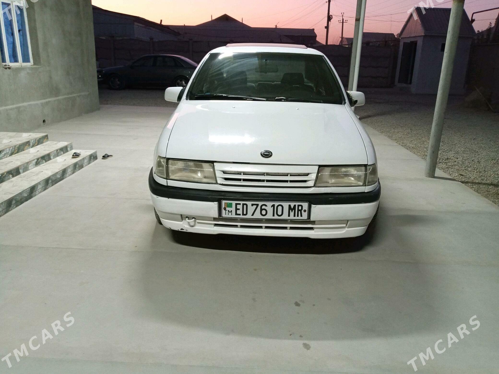 Opel Vectra 1992 - 26 000 TMT - Mary - img 1