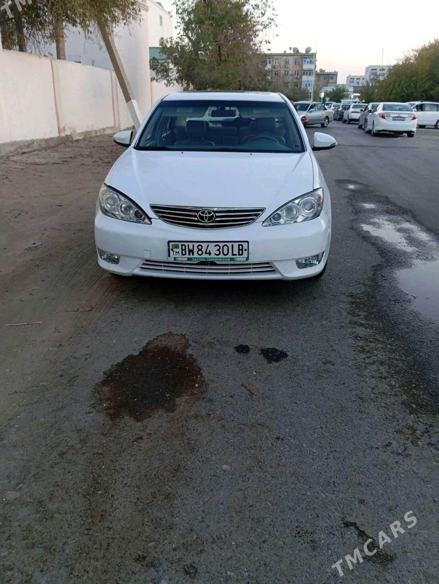 Toyota Camry 2002 - 140 000 TMT - Дянев - img 2