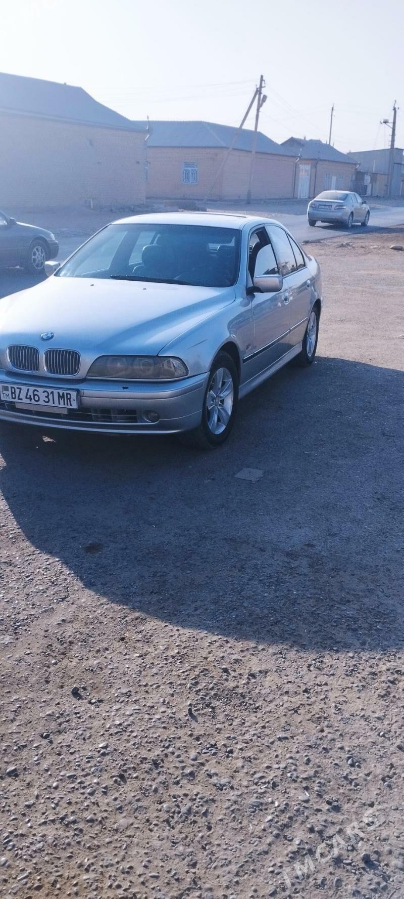 BMW E39 2002 - 75 000 TMT - Мары - img 3