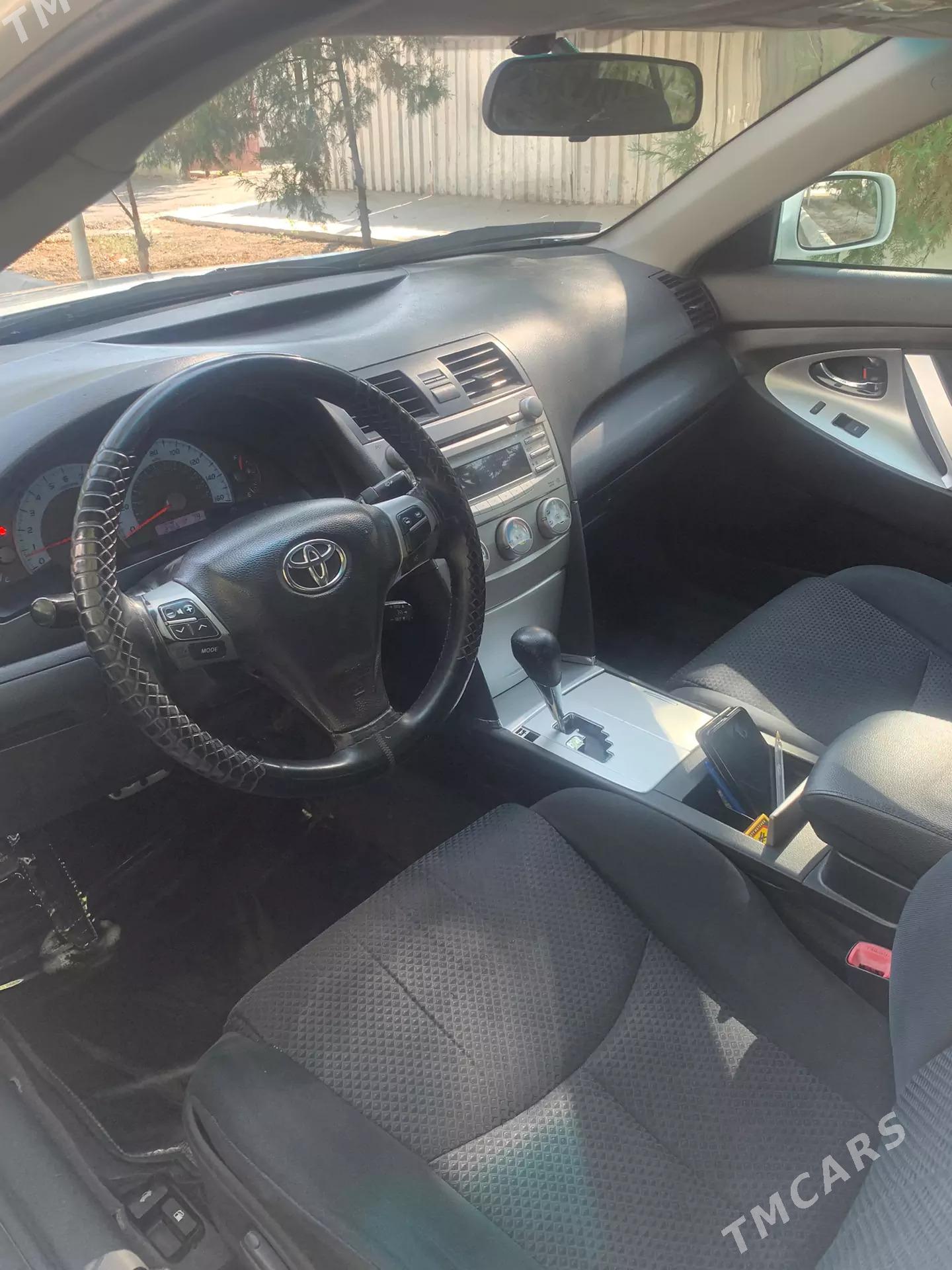 Toyota Camry 2010 - 190 000 TMT - 30 мкр - img 3