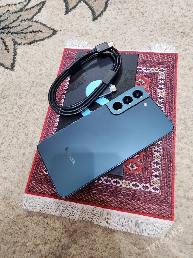 s22 8/128 - Mary - img 3