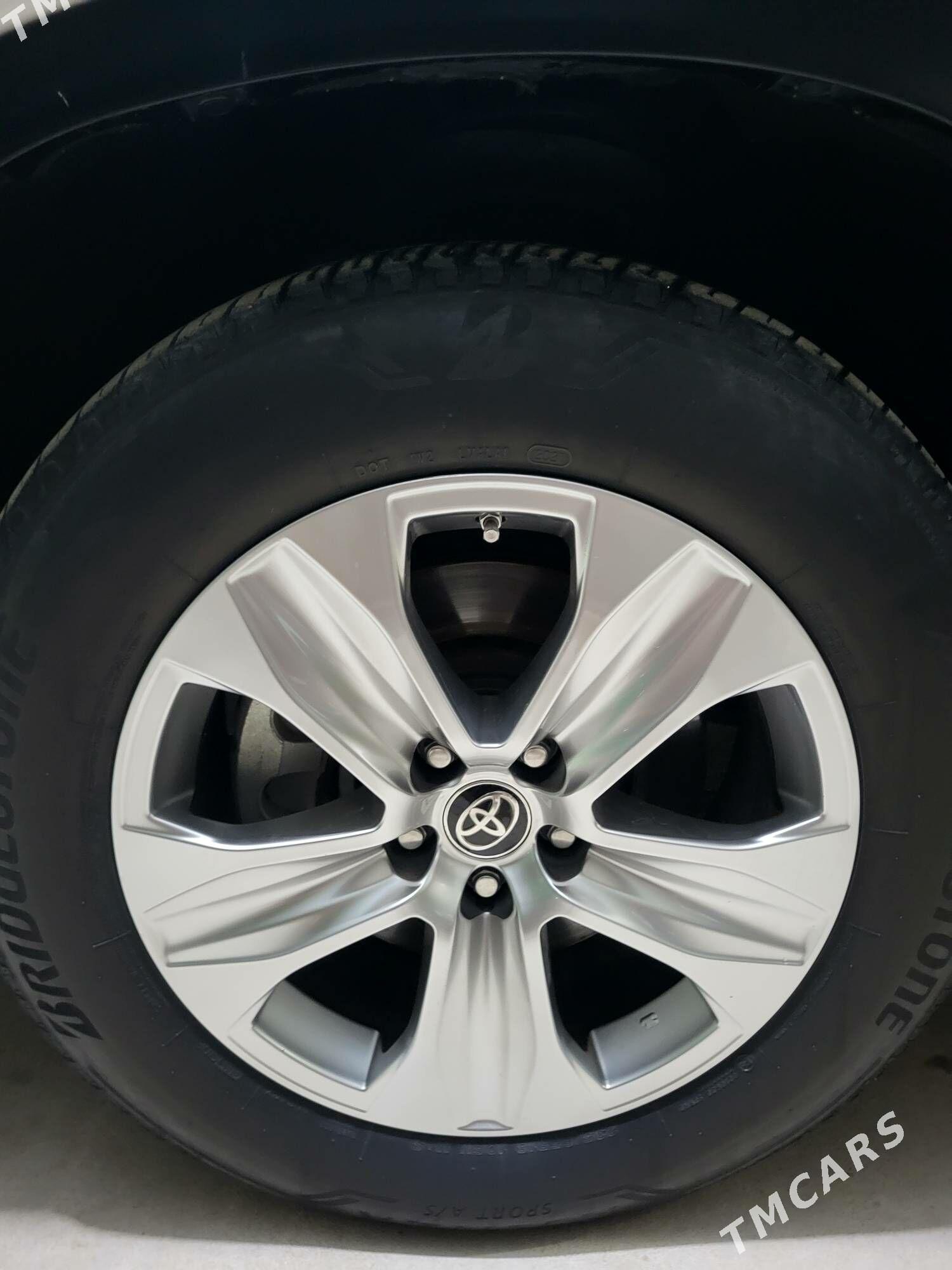 Toyota Highlander 2021 - 600 000 TMT - Балканабат - img 2