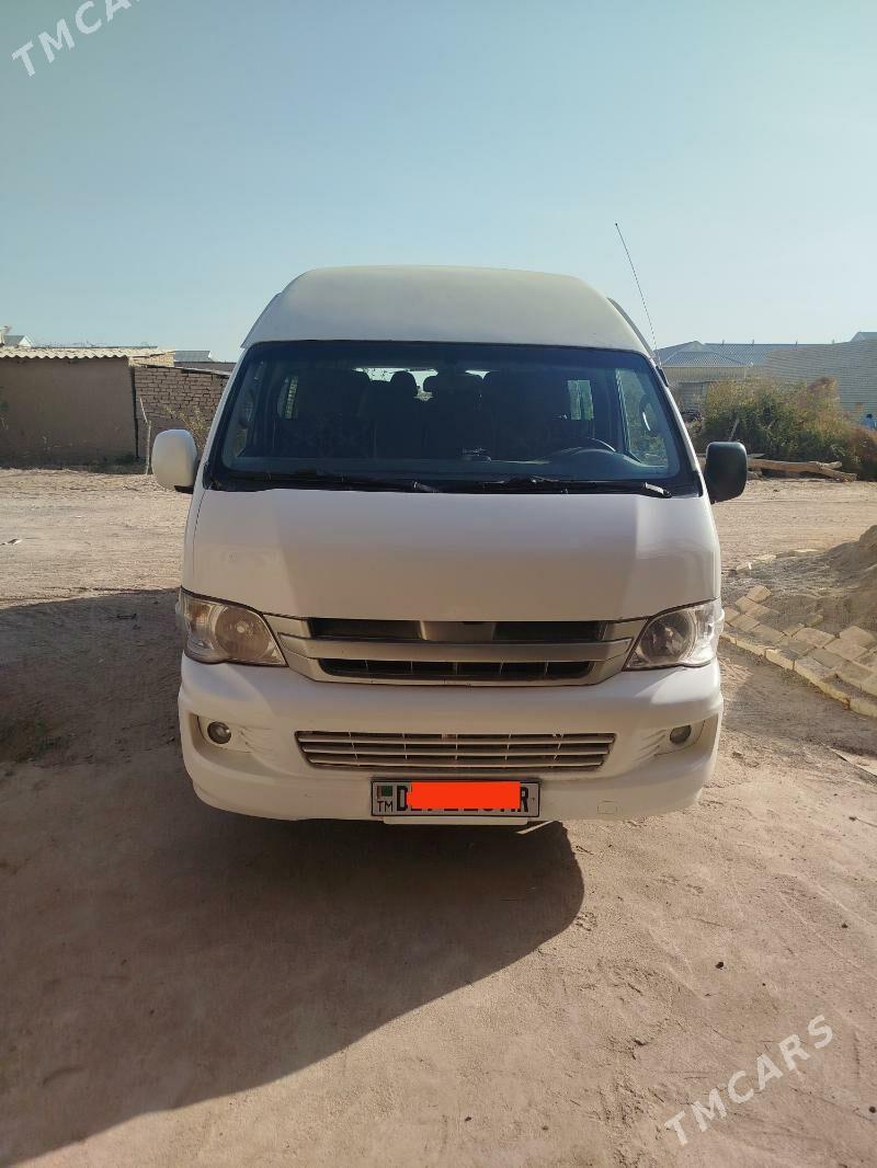 Toyota Hiace 2011 - 180 000 TMT - Mary - img 5