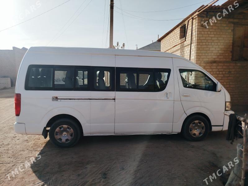 Toyota Hiace 2011 - 180 000 TMT - Mary - img 6