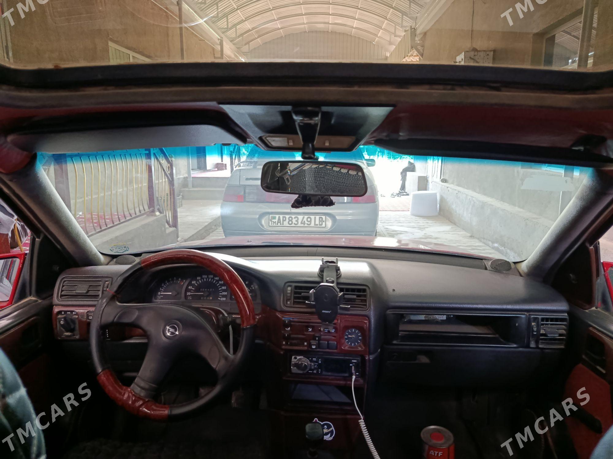 Opel Vectra 1993 - 26 000 TMT - Койтендаг - img 5
