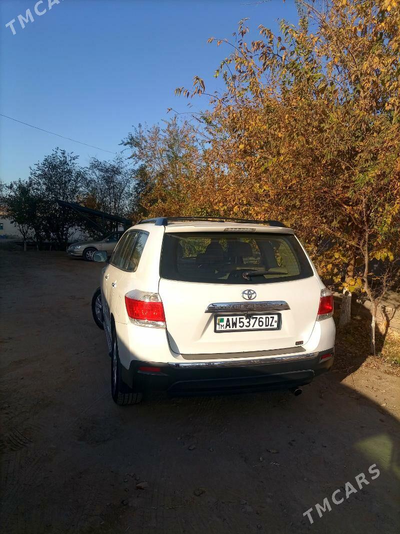 Toyota Highlander 2012 - 360 000 TMT - Köneürgenç - img 5