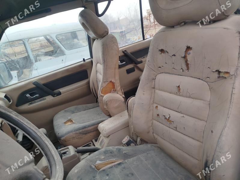 Mitsubishi Montero 1994 - 25 000 TMT - Гарабекевюл - img 3