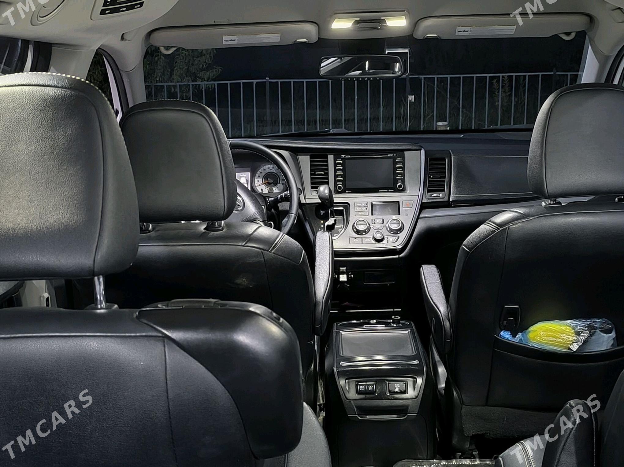 Toyota Sienna 2019 - 426 000 TMT - Койтендаг - img 8