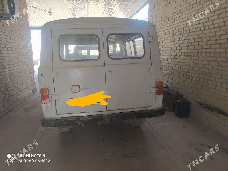 UAZ 452 2000 - 32 000 TMT - Керки - img 2