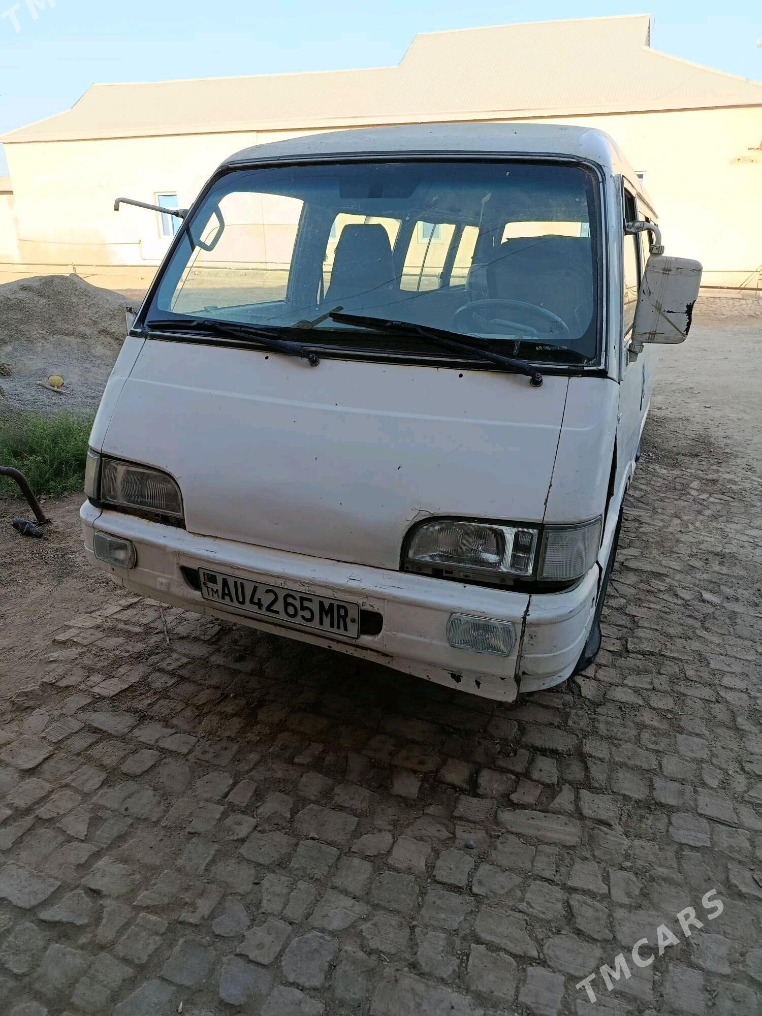 Toyota Hiace 1992 - 30 000 TMT - Garagum etraby - img 2