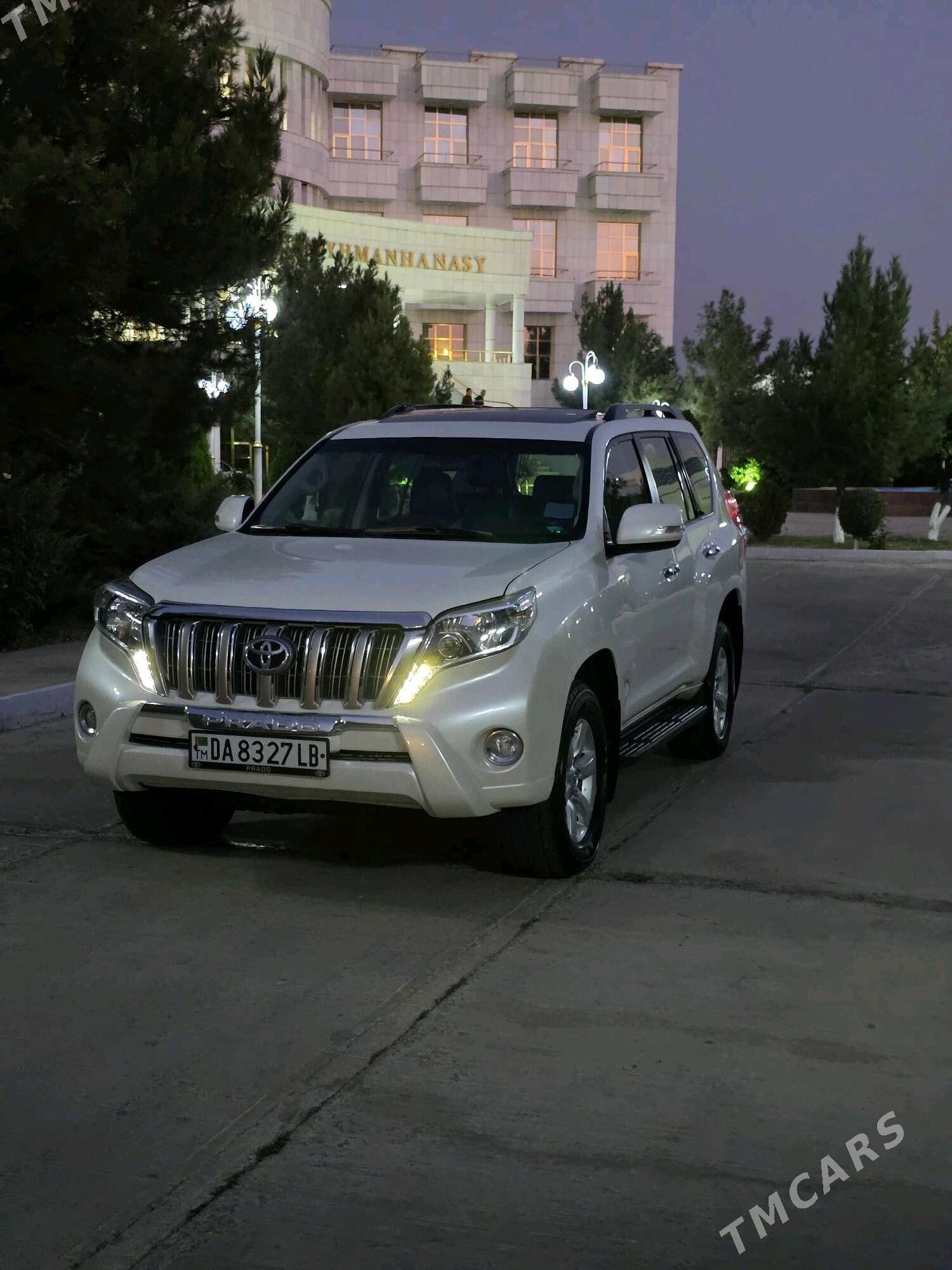Toyota Land Cruiser Prado 2016 - 720 000 TMT - Çärjew - img 2