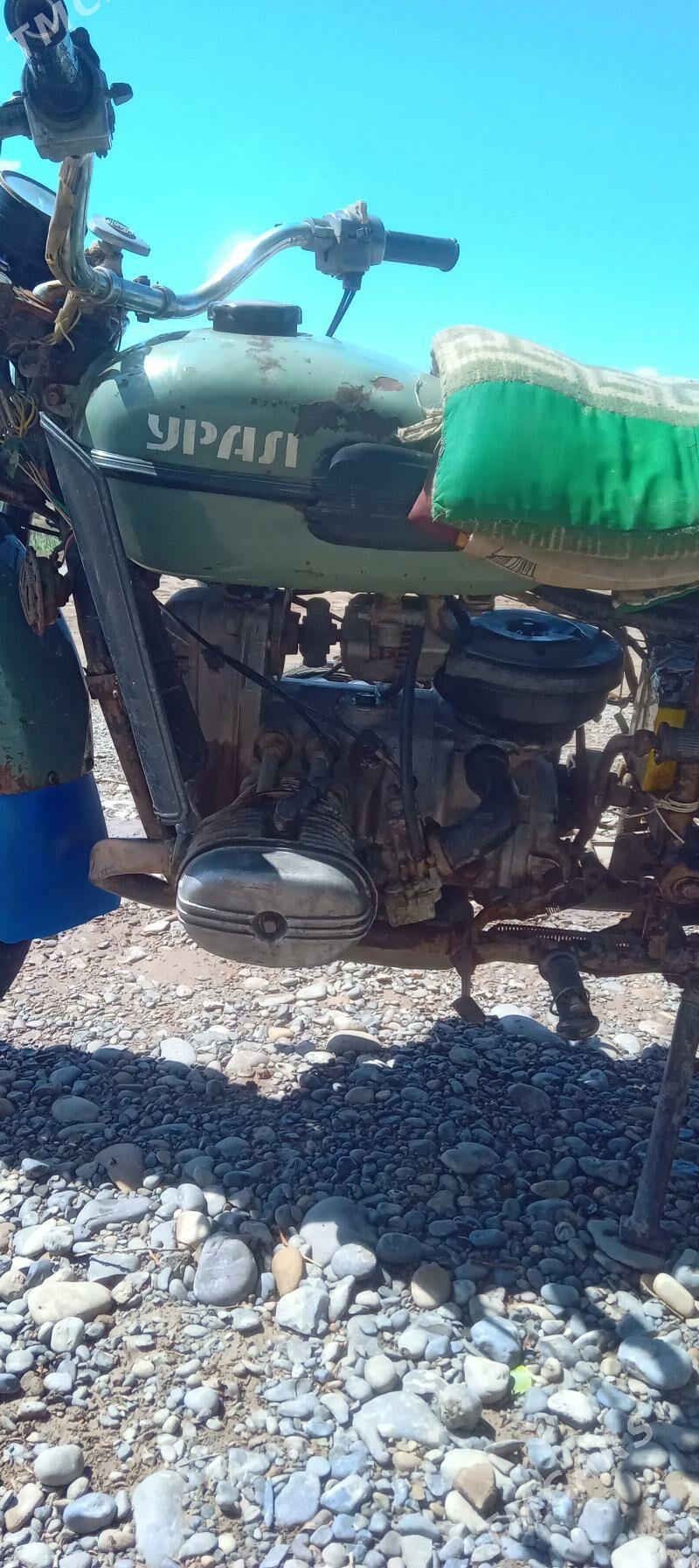 Ural 4320 1994 - 5 000 TMT - Sarahs - img 2