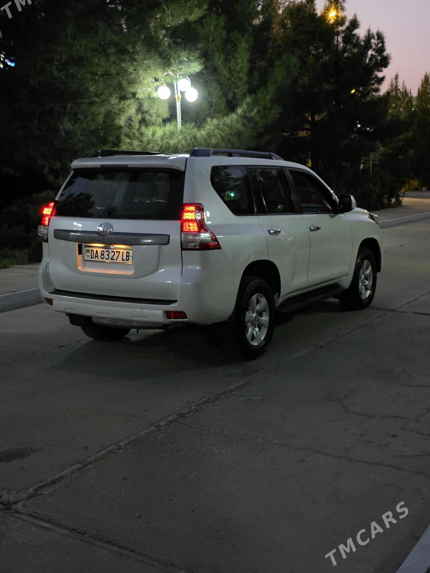 Toyota Land Cruiser Prado 2016 - 720 000 TMT - Çärjew - img 3