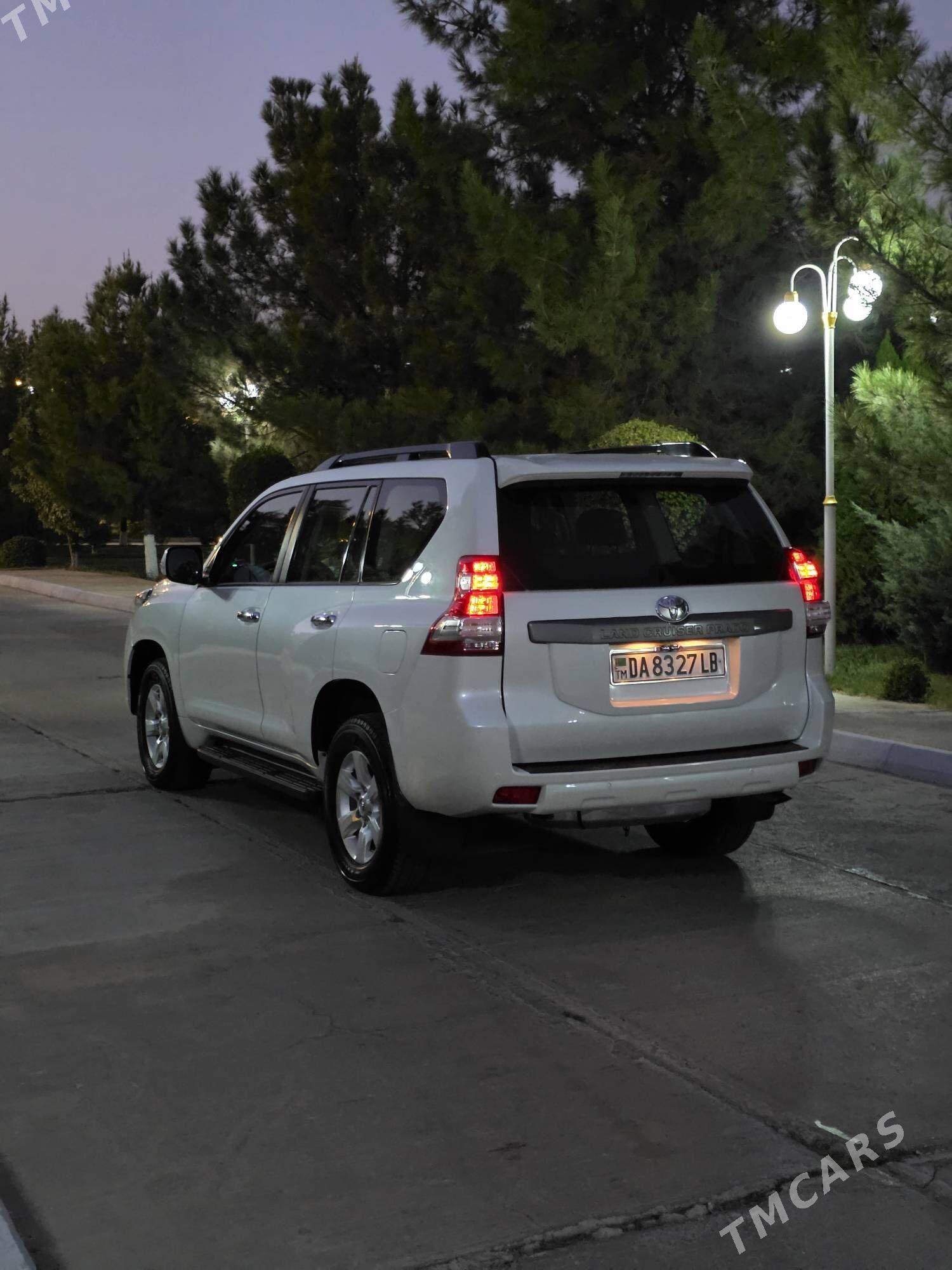 Toyota Land Cruiser Prado 2016 - 720 000 TMT - Çärjew - img 4