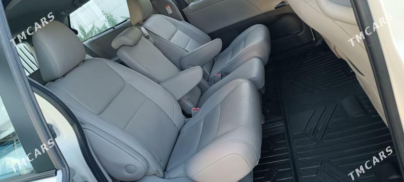 Toyota Sienna 2020 - 525 000 TMT - Aşgabat - img 3