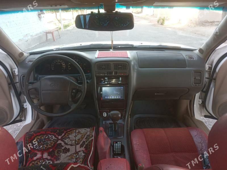 Infiniti I30 1997 - 60 000 TMT - Туркменабат - img 3