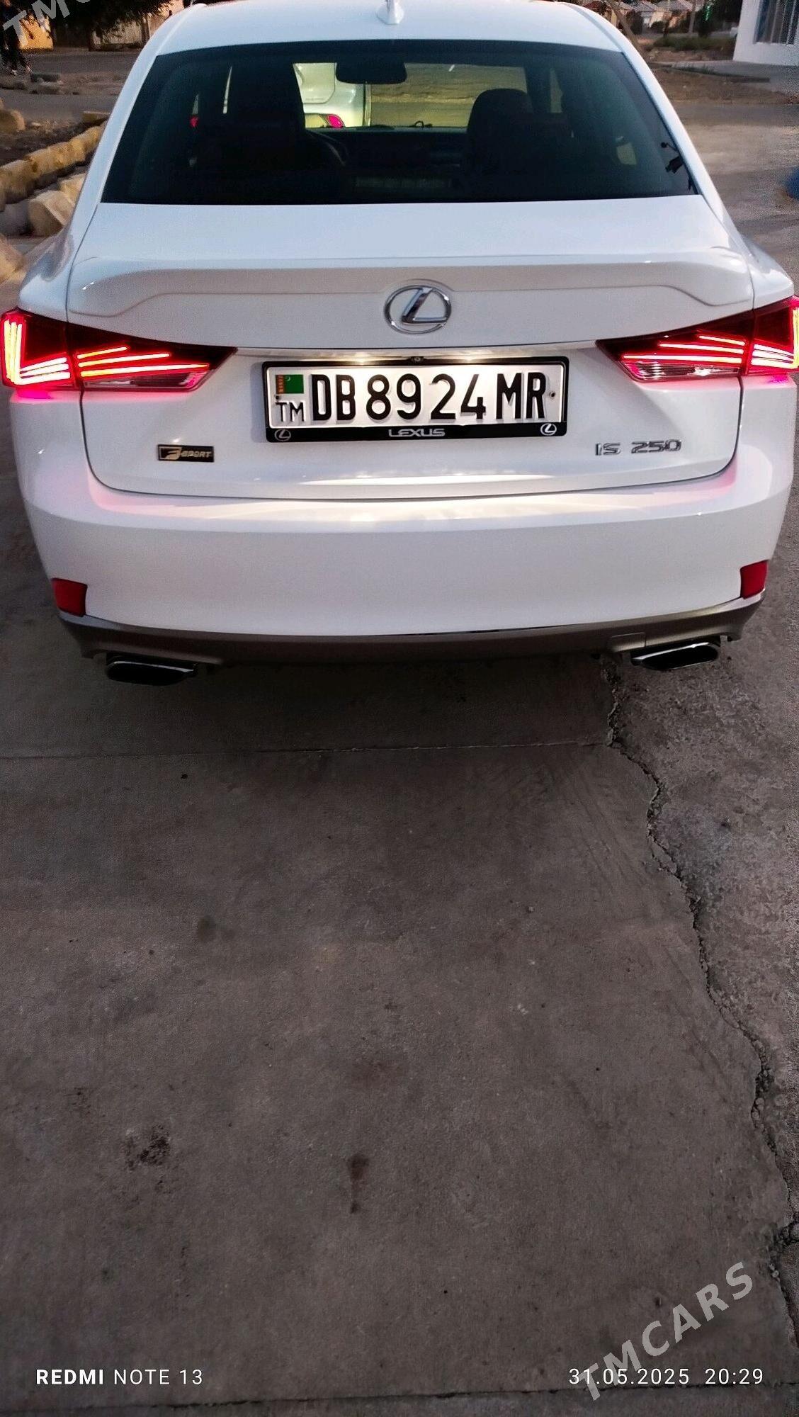Lexus IS 2017 - 310 000 TMT - Мары - img 3