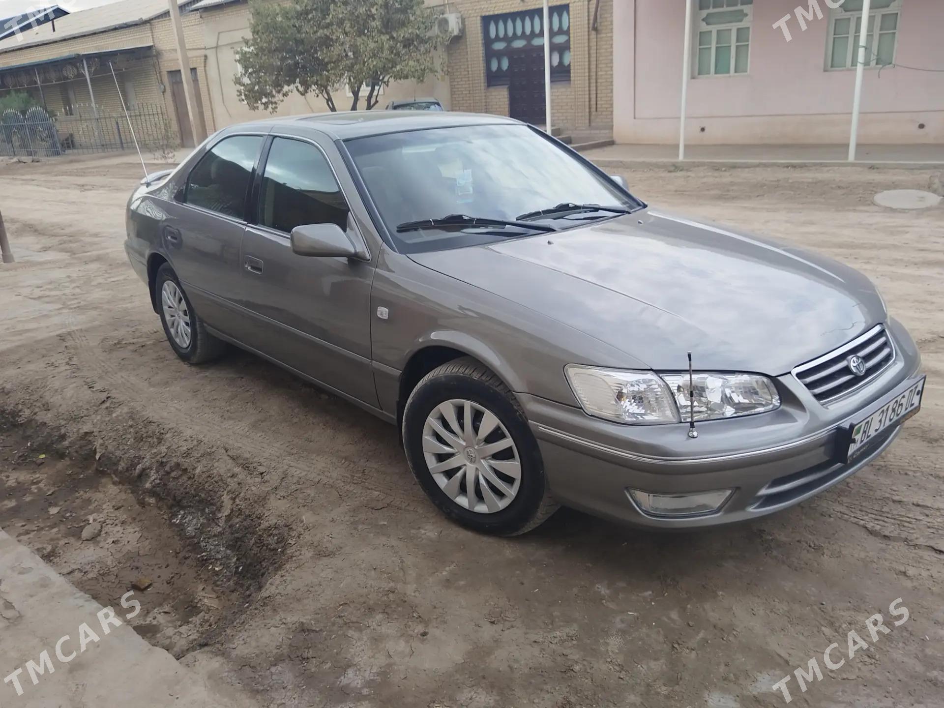 Toyota Camry 1999 - 140 000 TMT - Гурбансолтан Едже - img 3