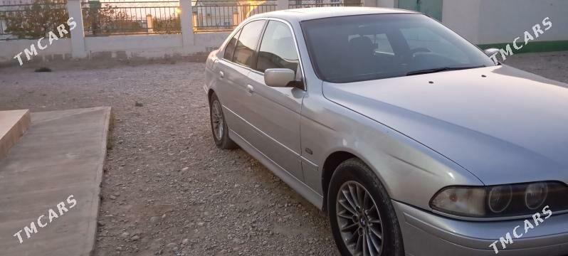 BMW 528 1998 - 110 000 TMT - Балканабат - img 4