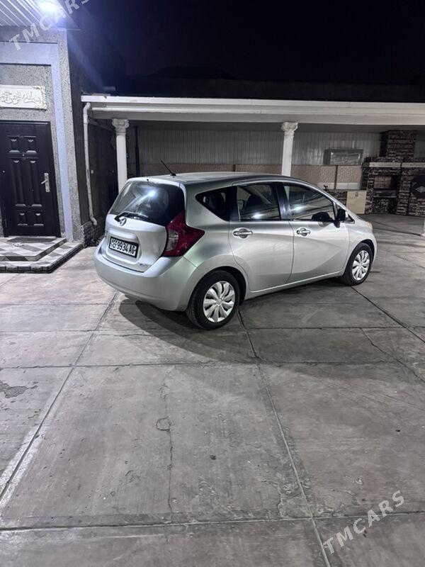 Nissan Versa 2013 - 128 000 TMT - Ашхабад - img 2