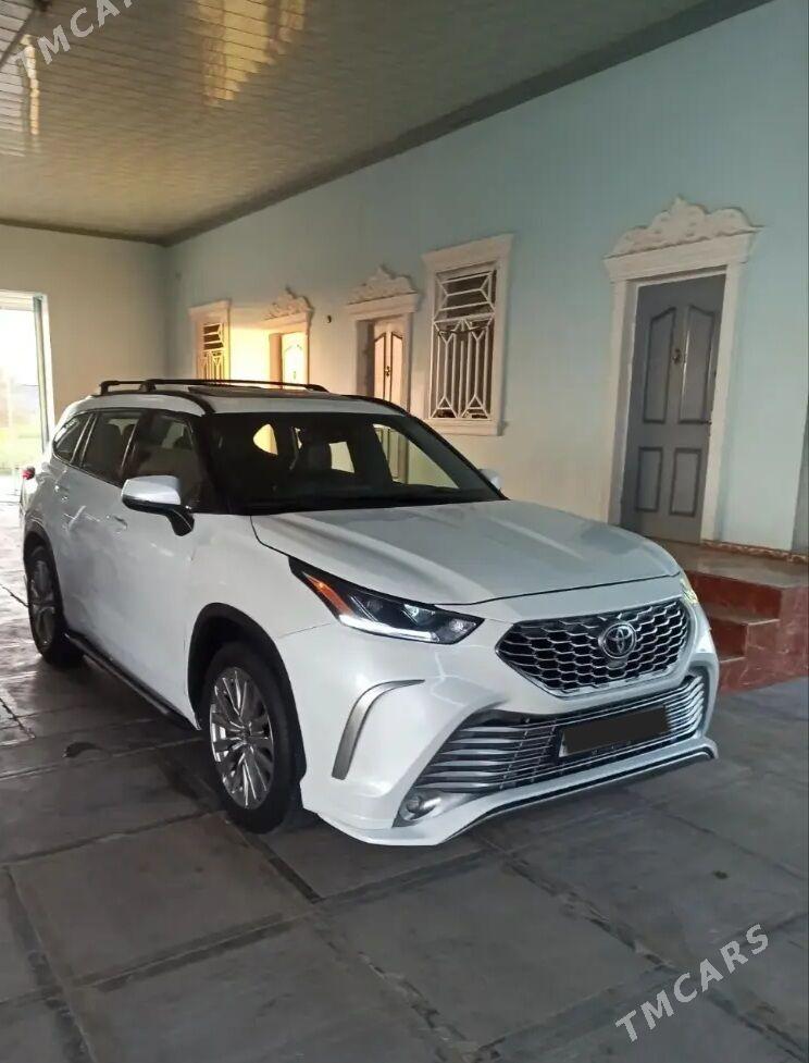 Toyota Highlander 2021 - 497 000 TMT - Ашхабад - img 2