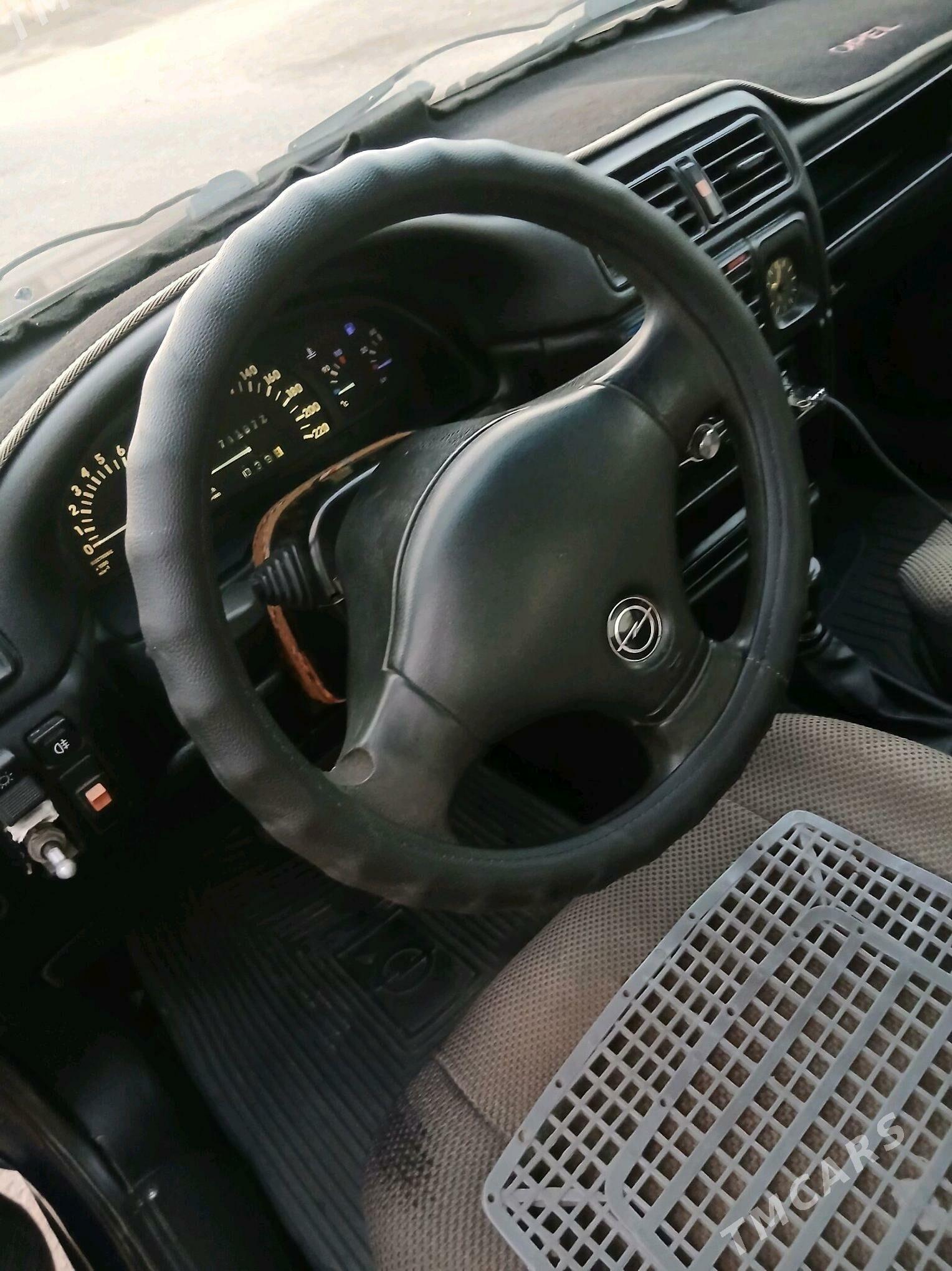 Opel Vectra 1992 - 30 000 TMT - Байрамали - img 6