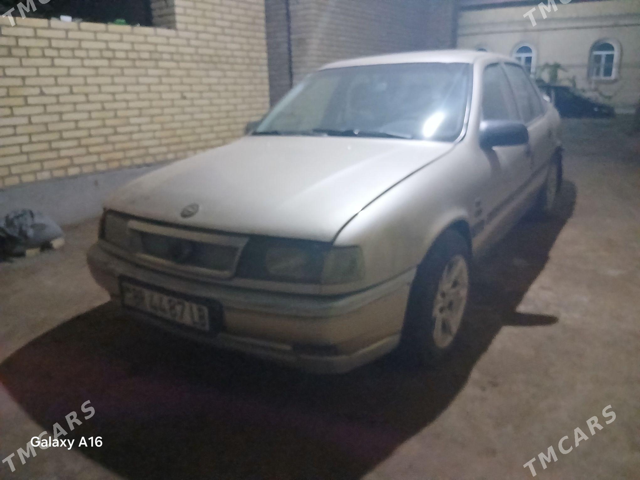 Opel Vectra 1992 - 24 000 TMT - Чарджоу - img 1