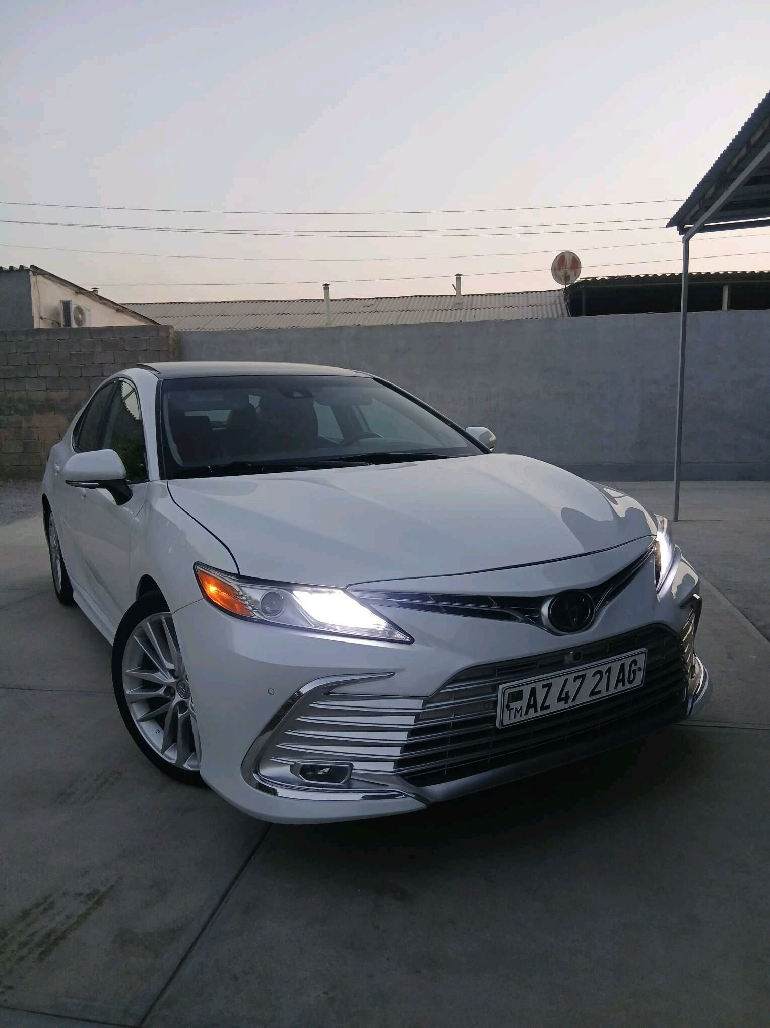 Toyota Camry 2020 - 345 000 TMT - Ашхабад - img 1