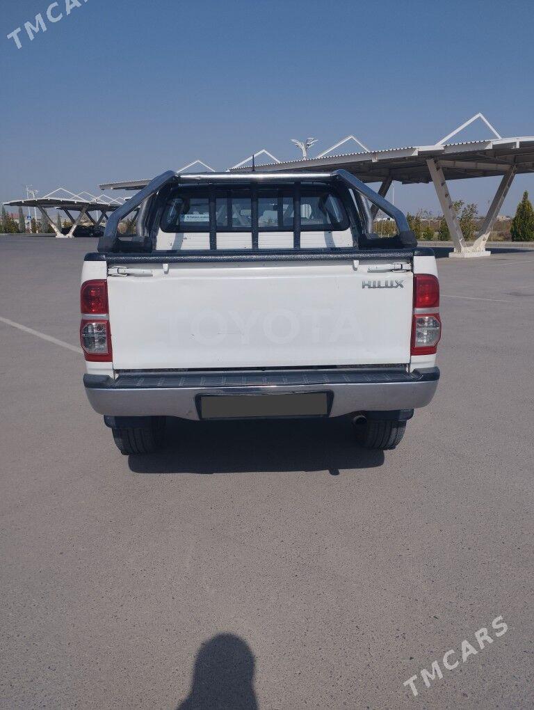 Toyota Hilux 2012 - 340 000 TMT - Туркменабат - img 1