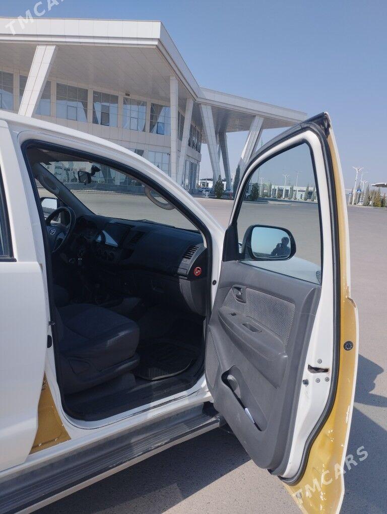 Toyota Hilux 2012 - 340 000 TMT - Туркменабат - img 2