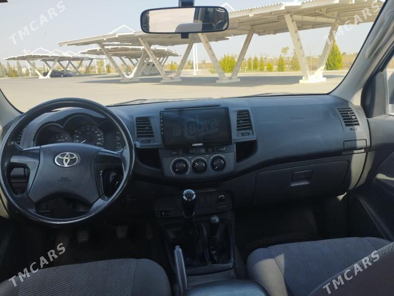 Toyota Hilux 2012 - 340 000 TMT - Туркменабат - img 8