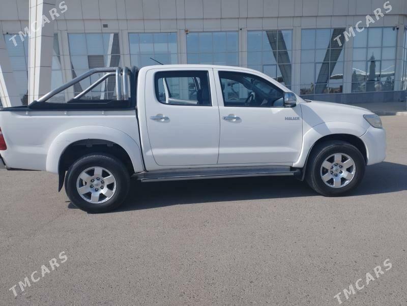 Toyota Hilux 2012 - 340 000 TMT - Туркменабат - img 9