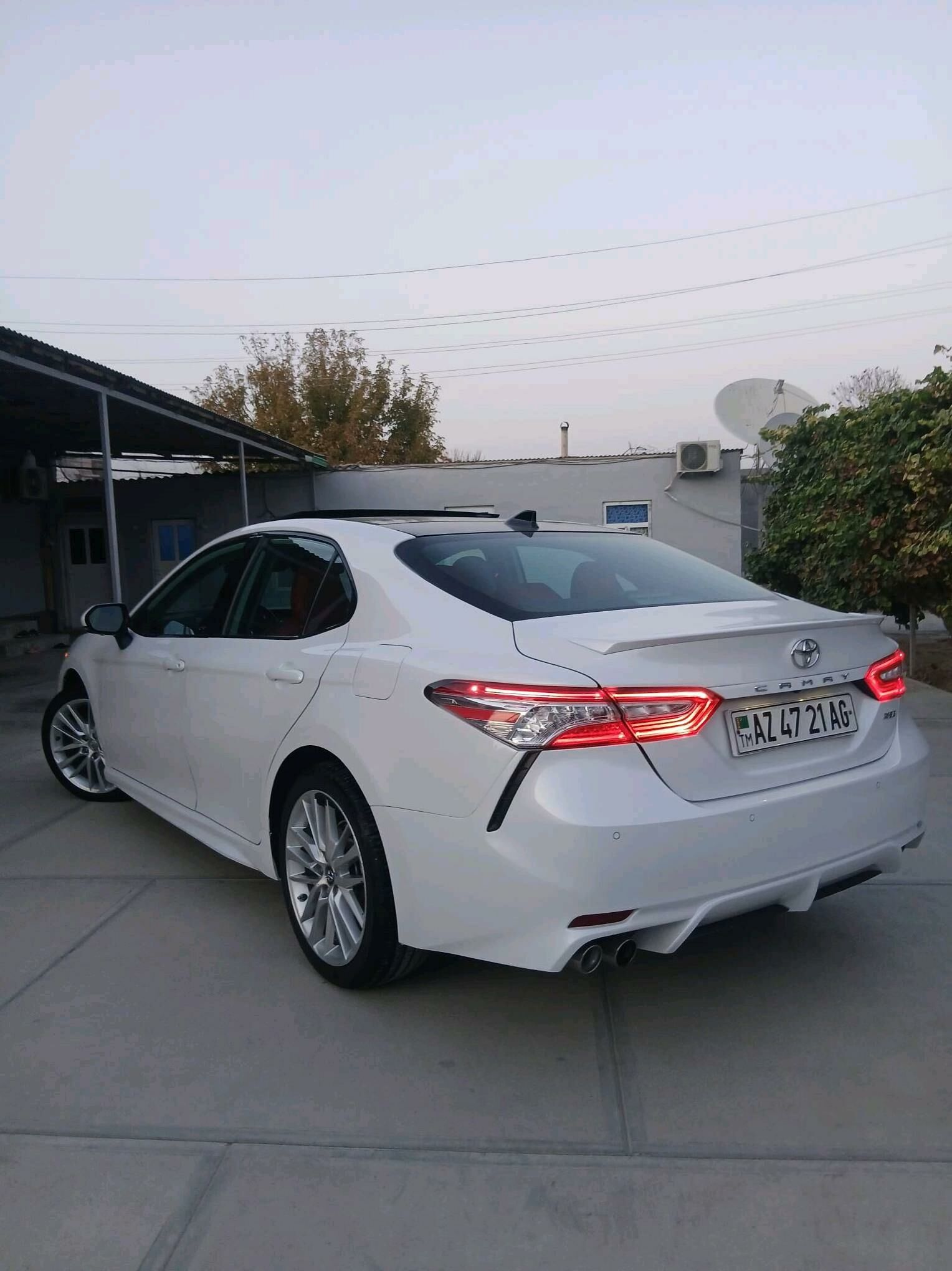 Toyota Camry 2020 - 345 000 TMT - Ашхабад - img 2