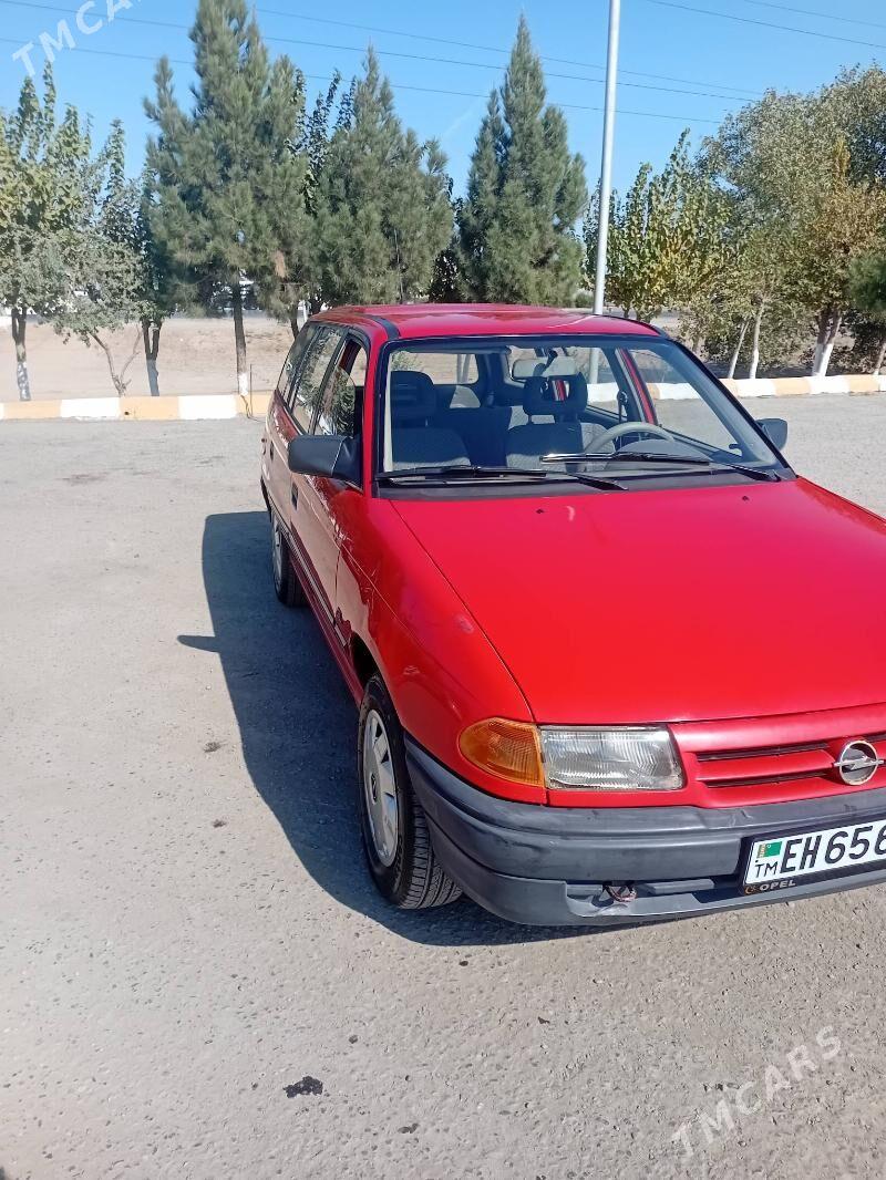 Opel Astra 1992 - 40 000 TMT - Mary - img 7