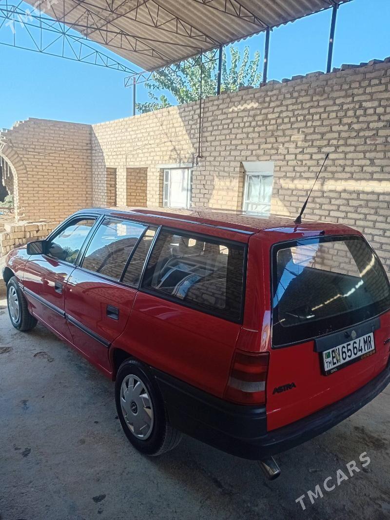 Opel Astra 1992 - 40 000 TMT - Mary - img 10