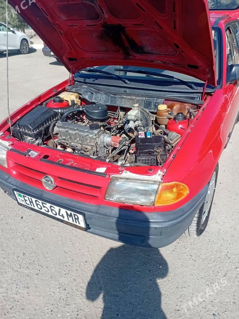 Opel Astra 1992 - 40 000 TMT - Mary - img 8