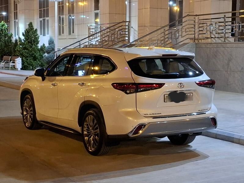 Toyota Highlander 2020 - 660 000 TMT - Ашхабад - img 4