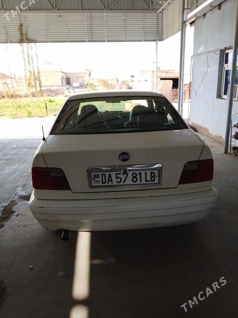 BMW 320 1992 - 31 000 TMT - Сакар - img 4