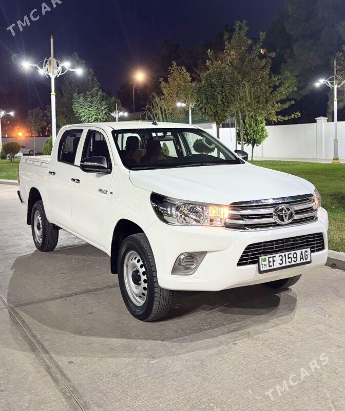 Toyota Hilux 2022 - 460 000 TMT - Aşgabat - img 5