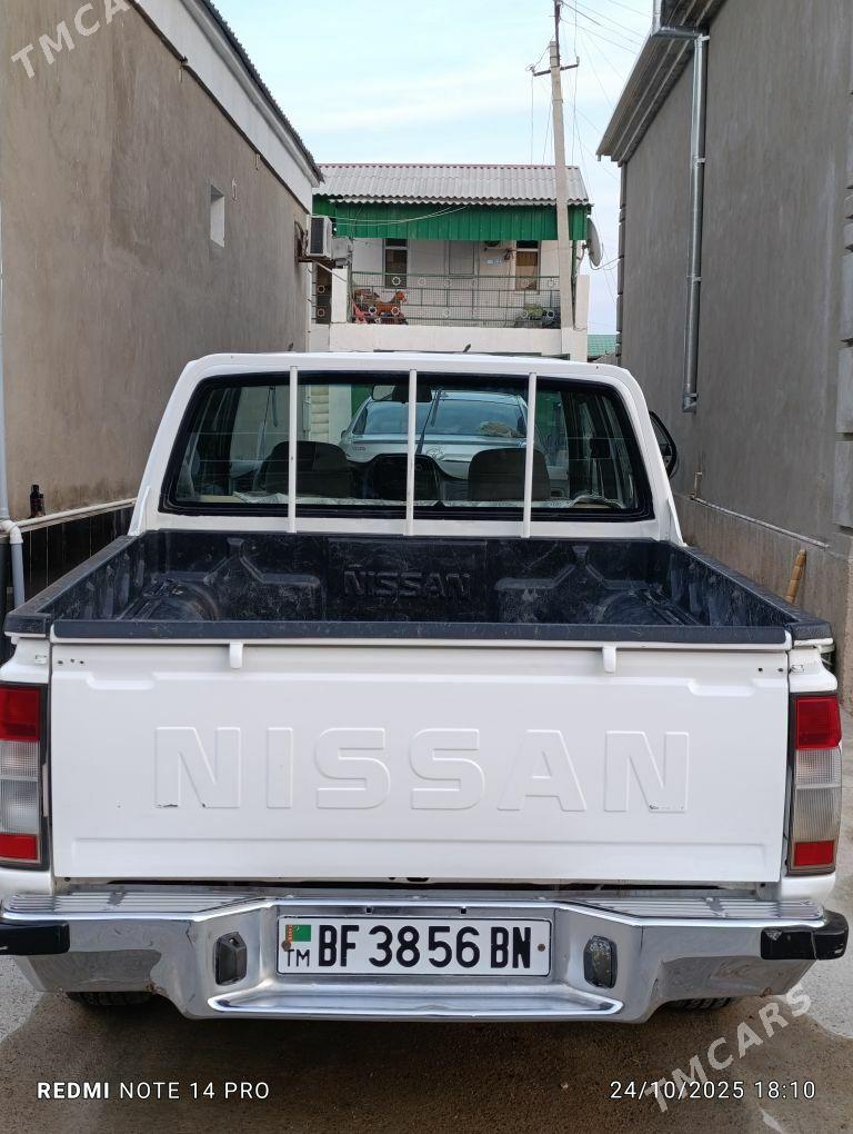Nissan Pathfinder Armada 2006 - 135 000 TMT - Türkmenbaşy - img 4