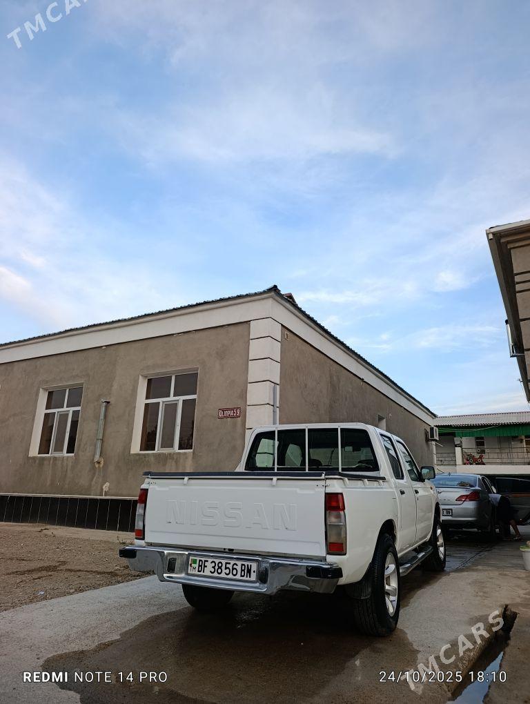 Nissan Pathfinder Armada 2006 - 135 000 TMT - Türkmenbaşy - img 6