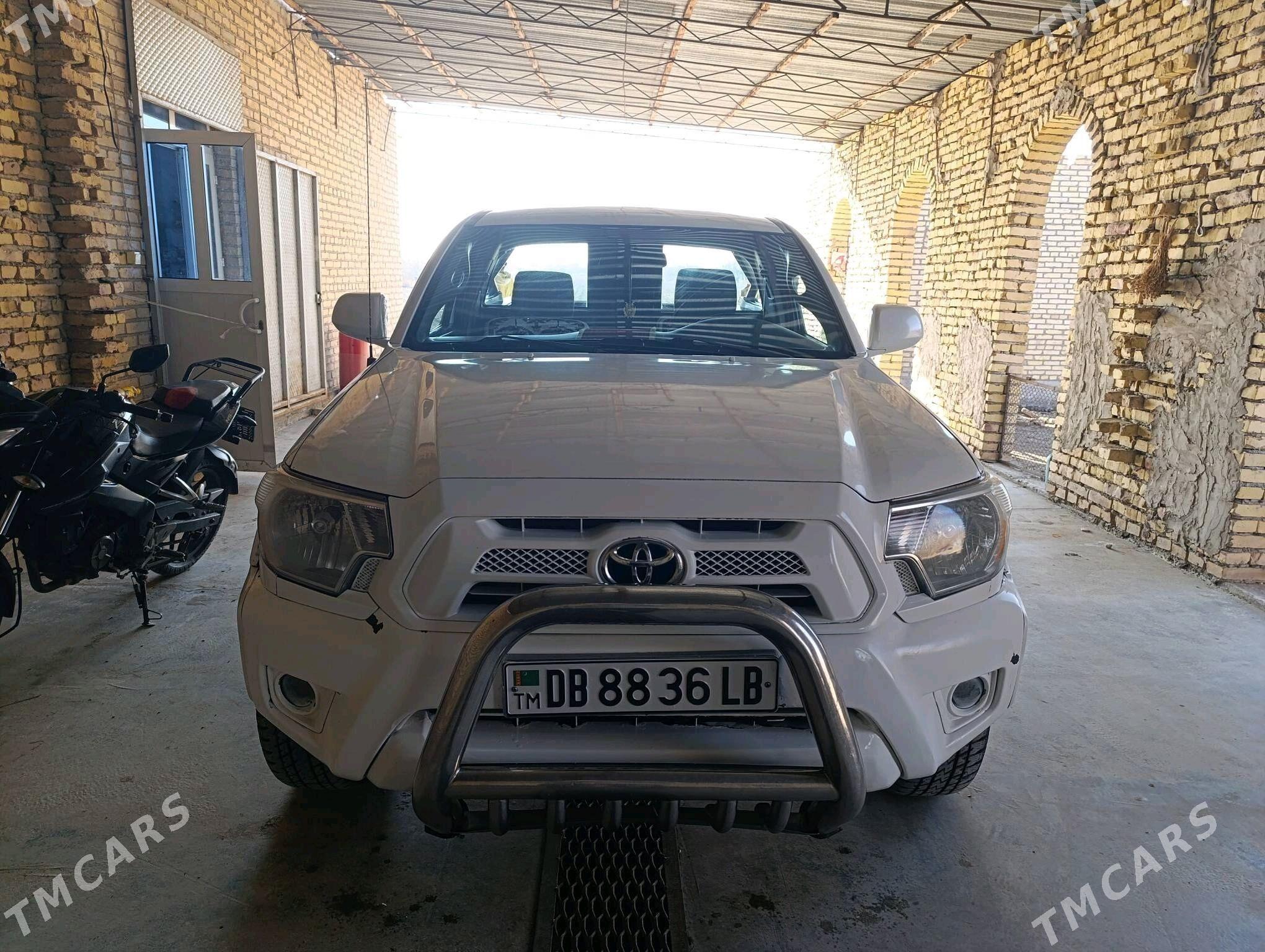 Toyota Tacoma 2012 - 180 000 TMT - Саят - img 3
