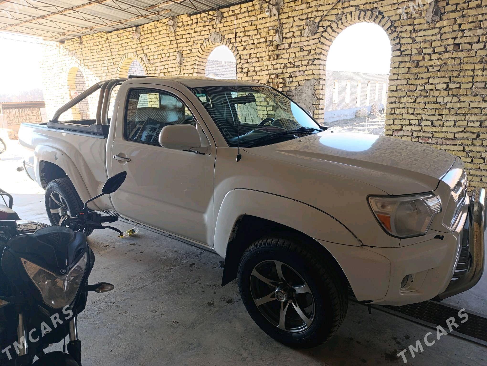 Toyota Tacoma 2012 - 180 000 TMT - Саят - img 2