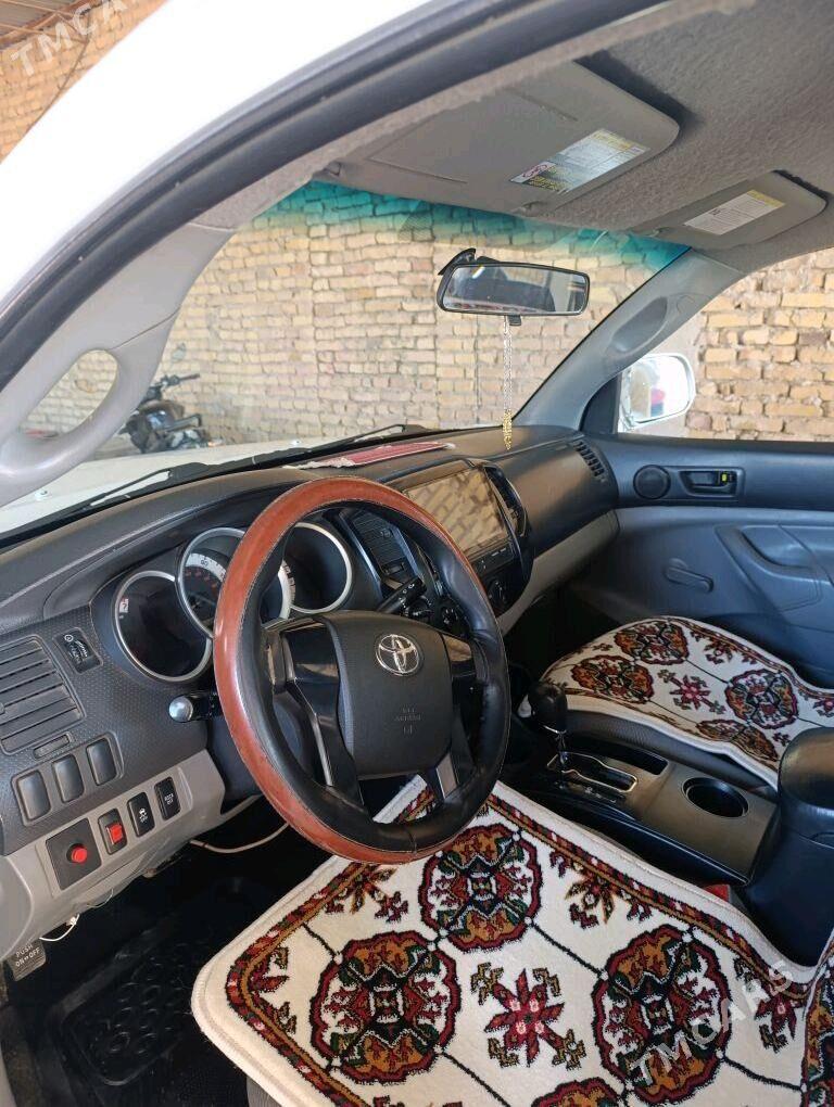 Toyota Tacoma 2012 - 180 000 TMT - Саят - img 6