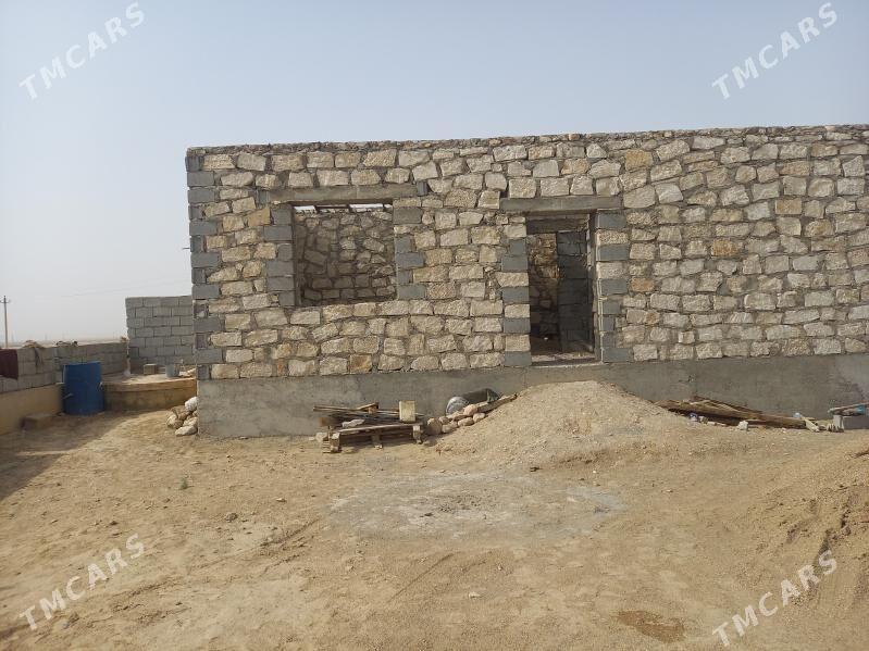 yer - Балканабат - img 5