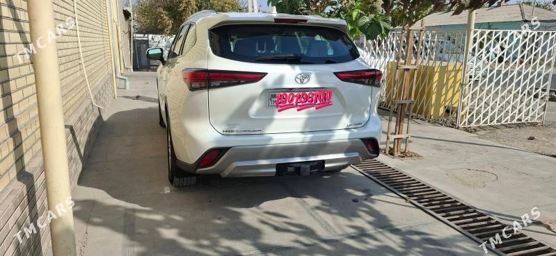 Toyota Highlander 2021 - 576 000 TMT - Векильбазар - img 5