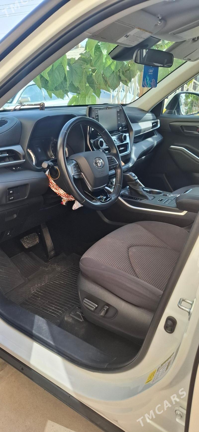 Toyota Highlander 2021 - 576 000 TMT - Векильбазар - img 7