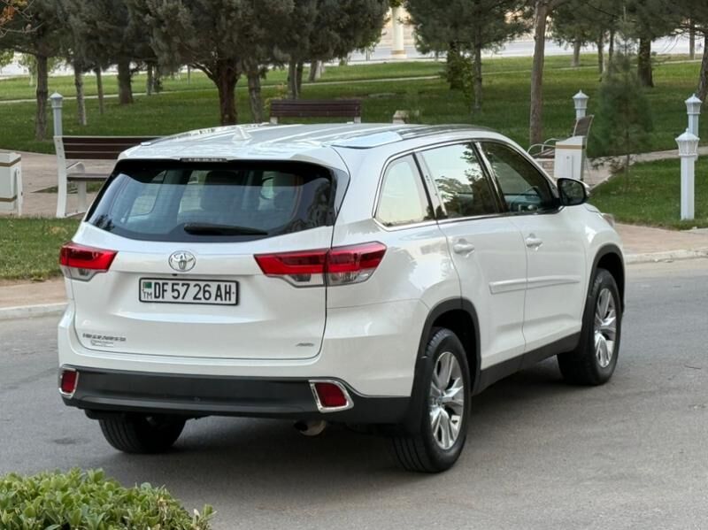 Toyota Highlander 2018 - 430 000 TMT - Ашхабад - img 3