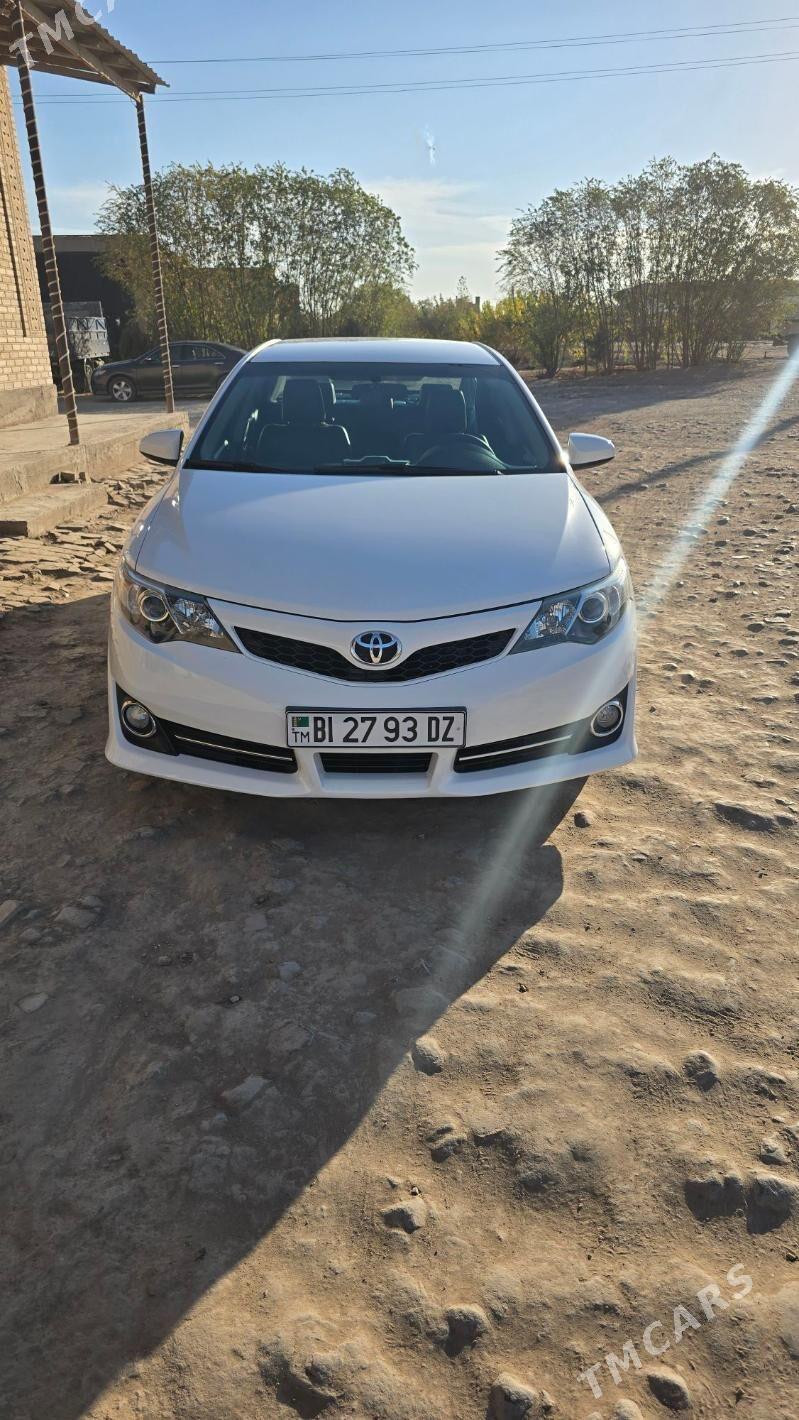 Toyota Camry 2012 - 230 000 TMT - Кёнеургенч - img 9